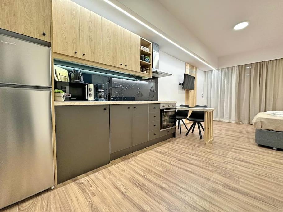 Oasis Luxury Apartments Erétria Exterior photo