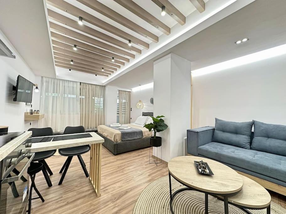 Oasis Luxury Apartments Erétria Exterior photo
