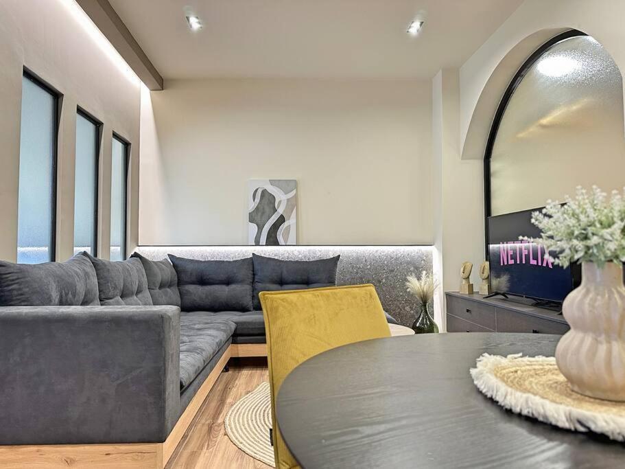 Oasis Luxury Apartments Erétria Exterior photo